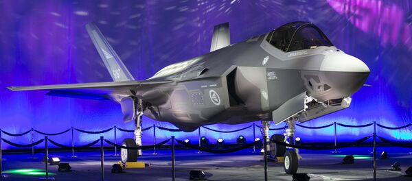 First Norwegian Armed Forces Lockheed Martin F-35A Lightning II, known as AM-1 Joint Strike Jet Fighter, is unveiled during the rollout celebration at Lockheed Martin production facility in Fort Worth, TX First Norwegian Armed Forces Lockheed Martin F-35A Lightning II, known as AM-1 Joint Strike Jet Fighter, is unveiled during the rollout celebration at Lockheed Martin production facility in Fort Worth, TX - سبوتنيك عربي
