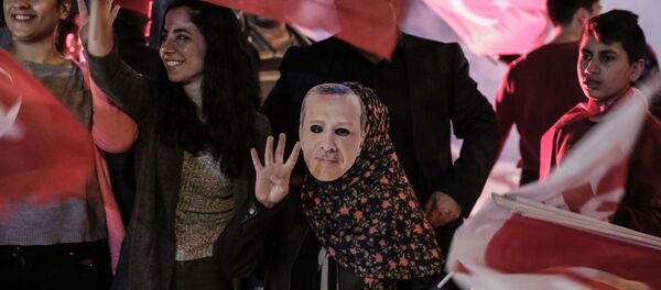 المظاهرات بعد الاستفتاء الدستوري في تركيا - سبوتنيك عربي