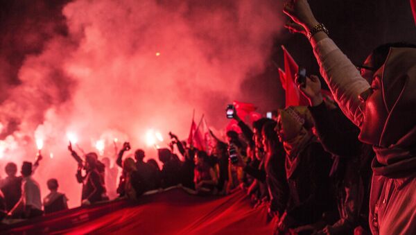 المظاهرات بعد الاستفتاء الدستوري في تركيا - سبوتنيك عربي