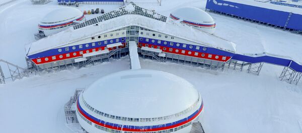 وزارة الدفاع الروسية تطلق مشروع جولة افتراضية في قاعدة عسكرية في أرخبيل فرنسوا جوزيف في القطب الشمالي - سبوتنيك عربي