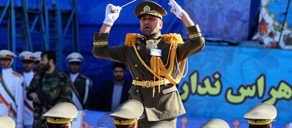 العرض العسكري بمناسبة يوم الجيش في طهران، إيران 18 أبريل/ نيسان 2017 - سبوتنيك عربي