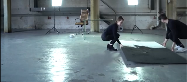 فنان ألماني يبتكر طريقة غريبة للرسم - سبوتنيك عربي