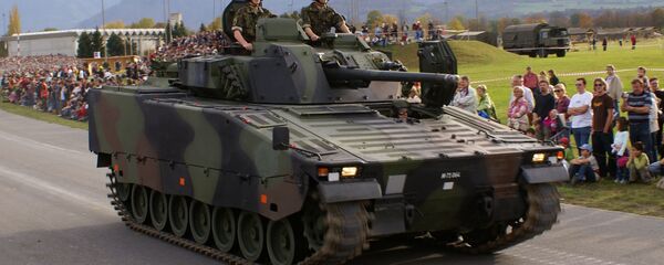 إحدى مدرعات الجيش السويدي إحدى مدرعات الجيش السويدي - سبوتنيك عربي