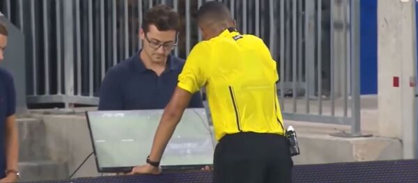 استخدام تقنية الفيديو في كأس القارات - سبوتنيك عربي