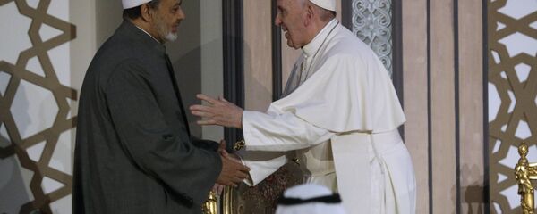  لقاء بابا الفاتيكان وإمام الأزهر الشيخ أحمد الطيب في القاهرة - البابا فرنسيس - سبوتنيك عربي