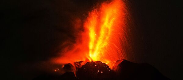 ثوران بركان ثوران بركان - سبوتنيك عربي