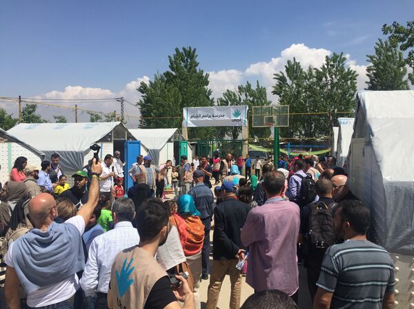 مدرسة براعم الشام - مخيم تعلبايا - سبوتنيك عربي