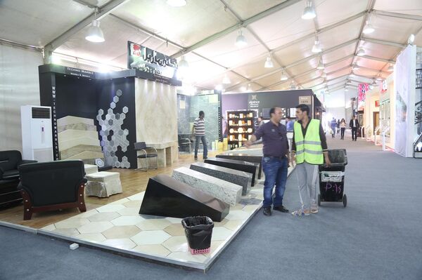 معرض لومارشيه - سبوتنيك عربي