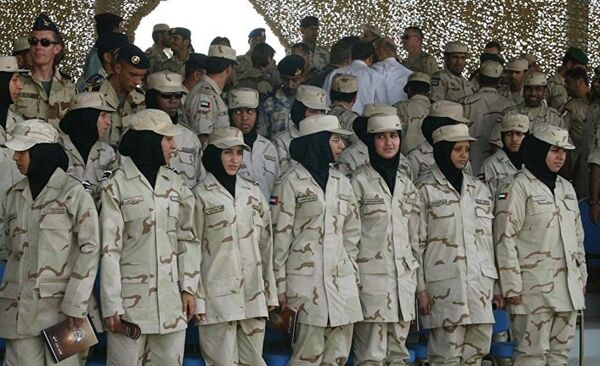 مجندات إماراتيات مجندات إماراتيات - سبوتنيك عربي