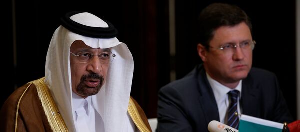 وزير الطاقة الروسي ألكسندر نوفاك ونظيره السعودي خالد الفالح وزير الطاقة الروسي ألكسندر نوفاك ونظيره السعودي خالد الفالح - سبوتنيك عربي