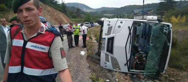 انقلاب حافلة تقل ساحا روس - سبوتنيك عربي