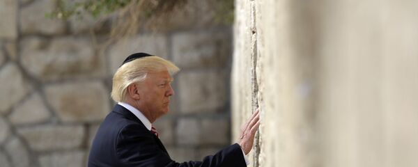 الرئيس دونالد ترامب يزور الحائط الغربي في القدس، 22 مايو/ آيار 2017 - سبوتنيك عربي