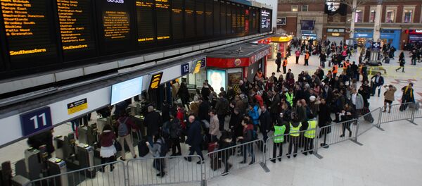 محطة قطارات فيكتوريا في لندن - سبوتنيك عربي