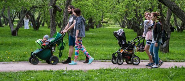 موسم تفتح أزهار التفاح في كولومينسكوي، في موسكو - سبوتنيك عربي