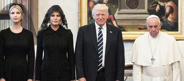 فرانسيس  و ترامب - سبوتنيك عربي