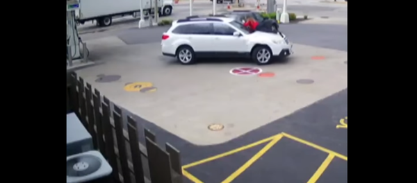 تصرف بطولي لفتاة - سبوتنيك عربي