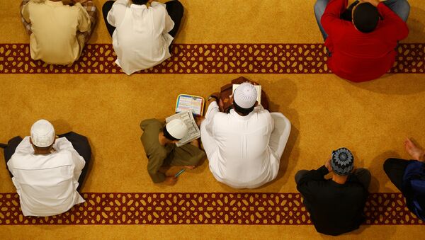 صلاة تراويح في رمضان - سبوتنيك عربي