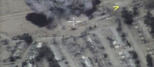 الغواصة كراسنودار التابعة للقوات البحرية الروسية تضرب بصواريخ كاليبر مواقعا بالقرب من تدمر، سوريا الغواصة كراسنودار التابعة للقوات البحرية الروسية تضرب بصواريخ كاليبر مواقعا بالقرب من تدمر، سوريا - سبوتنيك عربي