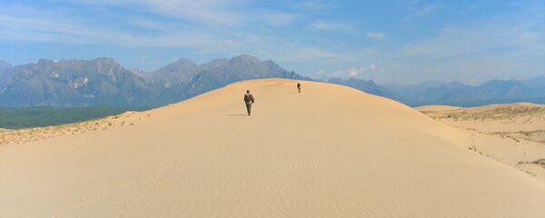 صحراء تشارسكيي بيسكي في زابايكالسكي كراي صحراء تشارسكيي بيسكي في زابايكالسكي كراي - سبوتنيك عربي