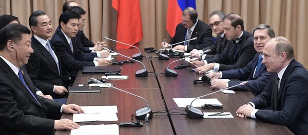 مباحثات الرئيس الروسي ونظيره الصيني في كازاخستان مباحثات الرئيس الروسي ونظيره الصيني في كازاخستان - سبوتنيك عربي