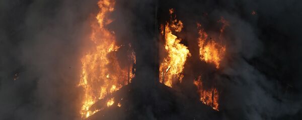 حريق هائل في لندن، 14 يونيو/ حزيران 2017 حريق هائل في لندن، 14 يونيو/ حزيران 2017 - سبوتنيك عربي