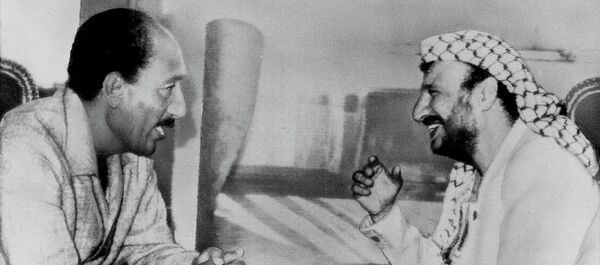 السادات وعرفات - سبوتنيك عربي