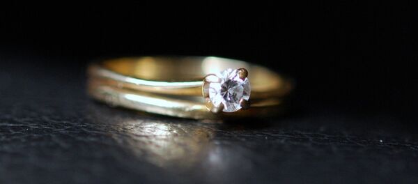 NYPD Cop Stole Dead Man’s Credit Card to Purchase a Diamond Ring - سبوتنيك عربي