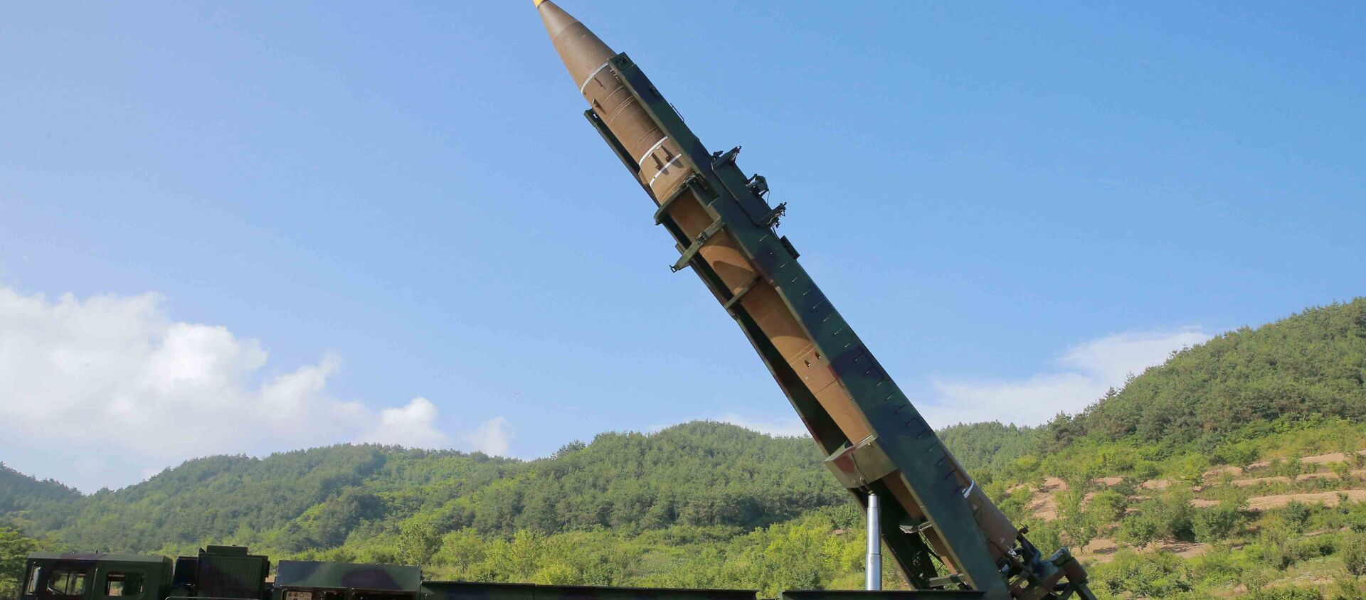 إطلاق صاروخ باليستي جديد، كوريا الشمالية  يوليو/ تموز 2017 - سبوتنيك عربي, 1920, 04.03.2021