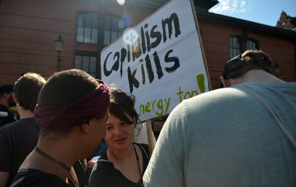 المظاهرة في هامبورغ قبل بدء قمة العشرين - سبوتنيك عربي