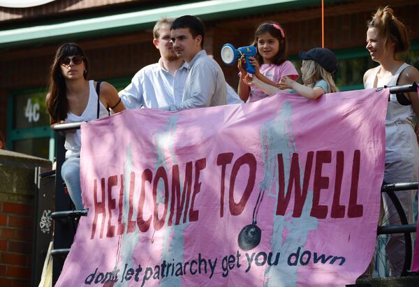 تظاهرات ضد قمة مجموعة العشرين في هامبورغ، ألمانيا  يوليو/ تموز 2017 - سبوتنيك عربي