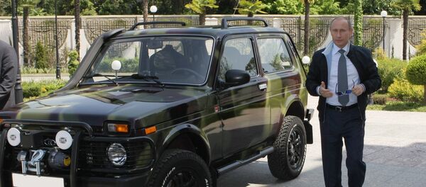 بوتين وسيارته نوفا - سبوتنيك عربي