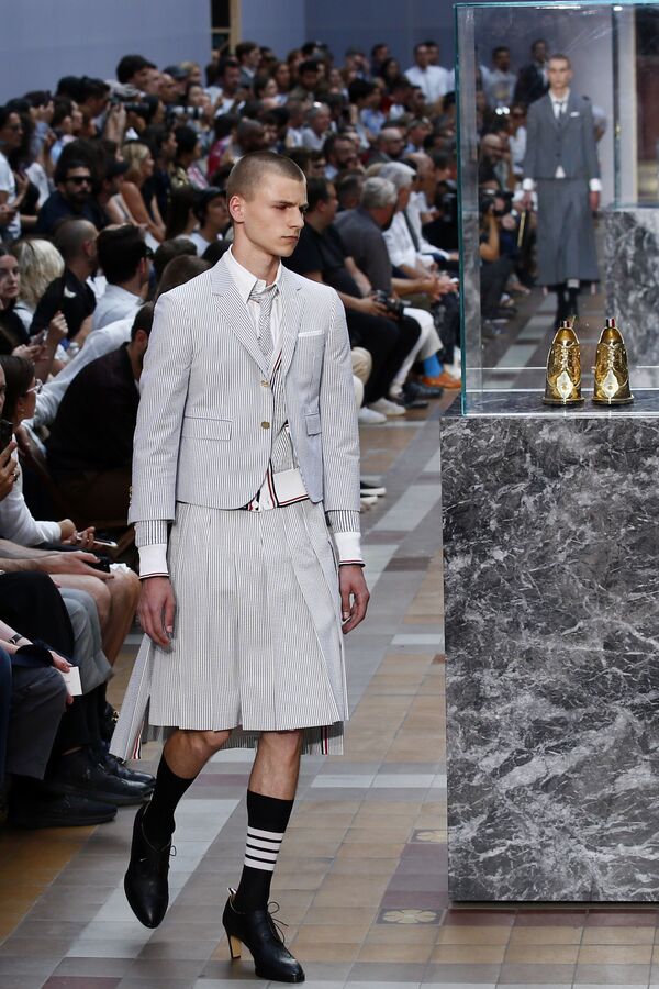 مجموعة أزياء توم برون لربيع و صيف 2018 - سبوتنيك عربي