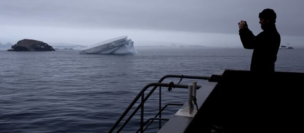 الجيولوجي السويسري ريتشارد سبيكينغز، الذي يدرس التطور التكتوني للقارة القطبية الجنوبية وما يحيطها من جزر، 22 يناير/ كانون الثاني 2017 - سبوتنيك عربي