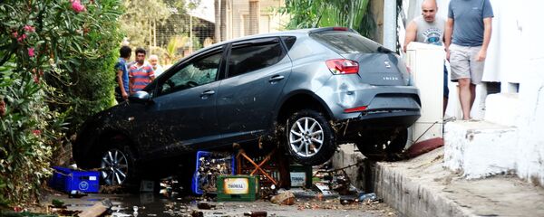 آثار زلزال قوي ضرب مدينة بودروم، تركيا 21 يوليو/ تموز 2017 - سبوتنيك عربي