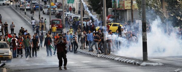مواجهات بين الفلسطينيين وقوات الأمن الإسرائيلية في بيت لحم، الضفة الغربية، فلسطين 19 يوليو/ تموز 2017 - سبوتنيك عربي