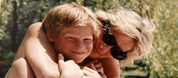 الأميرة ديانا والأمير هاري - سبوتنيك عربي