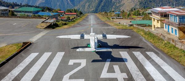 مطار مطار تنزينغ هيلاري لوكلا  في نيبال، الهيمالايا - سبوتنيك عربي