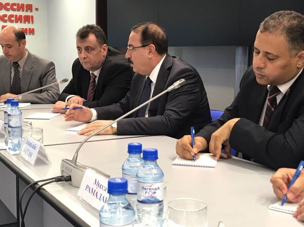 الشباب الروسي والسوري الشباب الروسي والسوري - سبوتنيك عربي