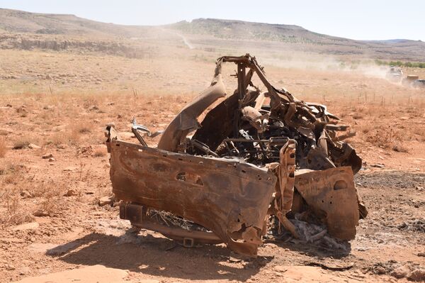 آليات مدمرة في جرود عرسال - سبوتنيك عربي