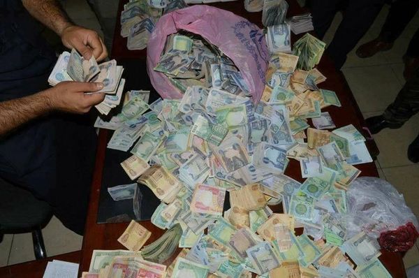 متسولة تترك كنزا متسولة تترك كنزا - سبوتنيك عربي