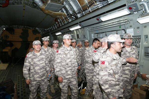 عسكريين أتراك يصلون قطر عسكريين أتراك يصلون قطر - سبوتنيك عربي