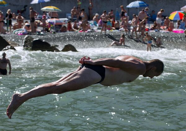 السياح على شاطئ بارتينيت تاون شيب - سبوتنيك عربي