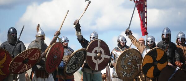 Vikings at The Warrior's Field, an annual festival of history clubs, held in Drakino Park in the Serpukhovsky district. (File) - سبوتنيك عربي