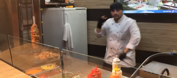 أسرع معلم شاورما في العالم - سبوتنيك عربي