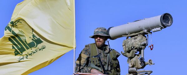 مقاتل من حزب الله اللبناني مقاتل من حزب الله اللبناني - سبوتنيك عربي