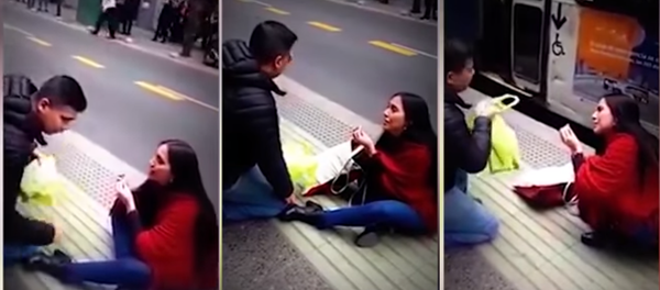 موقف مُحرج لفتاة تطلب الزواج من حبيبها - سبوتنيك عربي