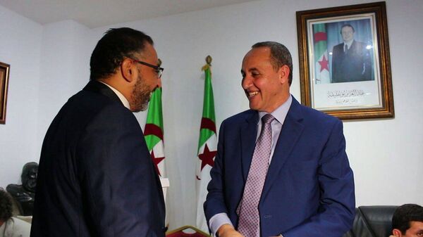 وزير الثقافة الجزائري ومراسل سبوتنيك وزير الثقافة الجزائري ومراسل سبوتنيك - سبوتنيك عربي