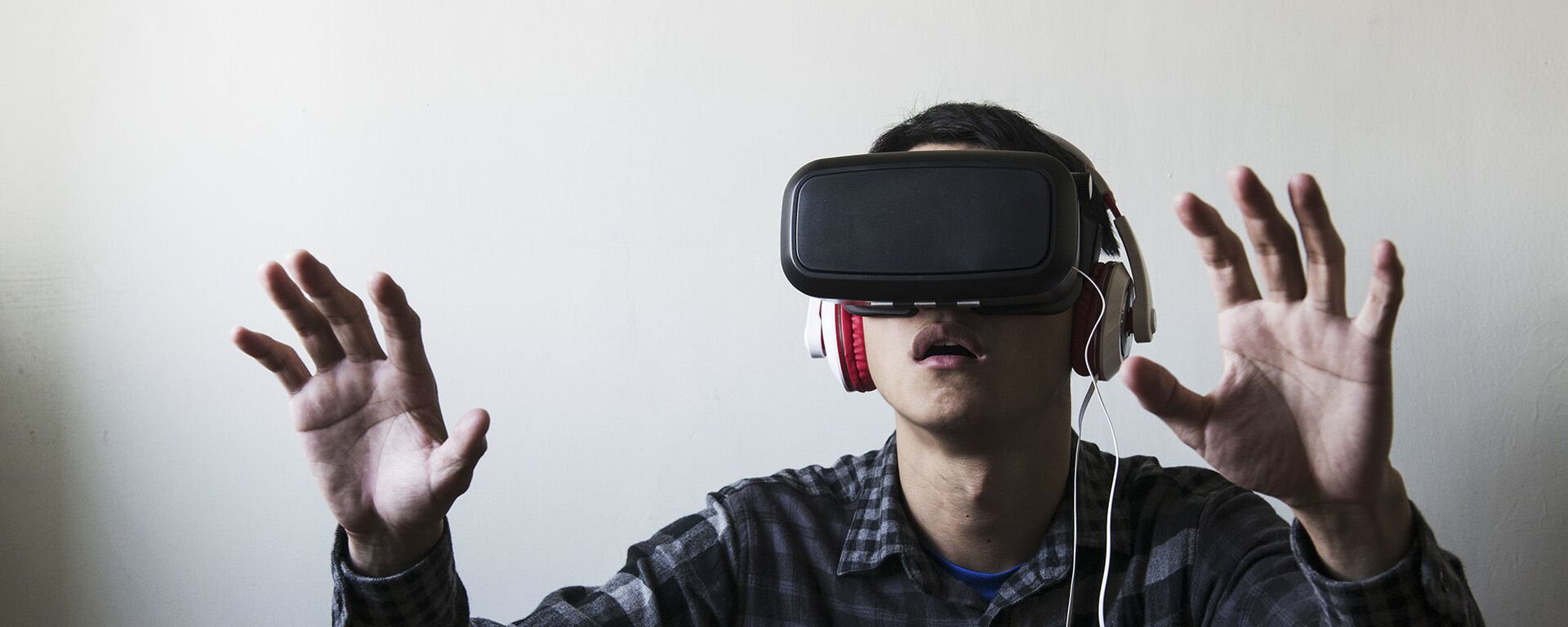 سامسونغ تطلق تطبيقا ذكيا لمساعدة ضعاف البصر  - سبوتنيك عربي, 1920, 08.03.2022