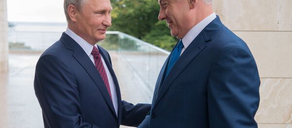 الرئيس فلاديمير بوتين يستقبل رئيس الوزراء الإسرائيلي بنيامين نتنياهو في سوتشي - سبوتنيك عربي