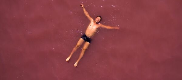 بحيرة مالينوفوي - أو بحيرة التوت بمنطقة مخايلوفسكي في ألطايسكي كراي - سبوتنيك عربي